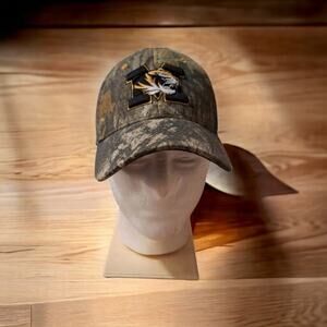 Mens Baseball Hat Missouri Tigers Camo Zephyr Fitted Hat Size M/L